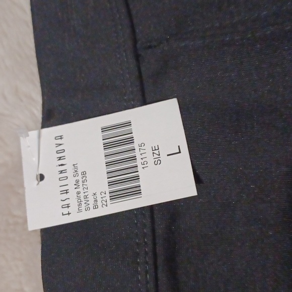 Fashion Nova Inspire Me Skirt - Picture 2 of 8